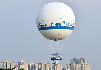 플라잉 수원 헬륨기구 사진