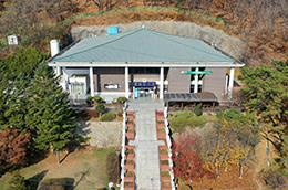 수원시립중앙도서관 전경 사진